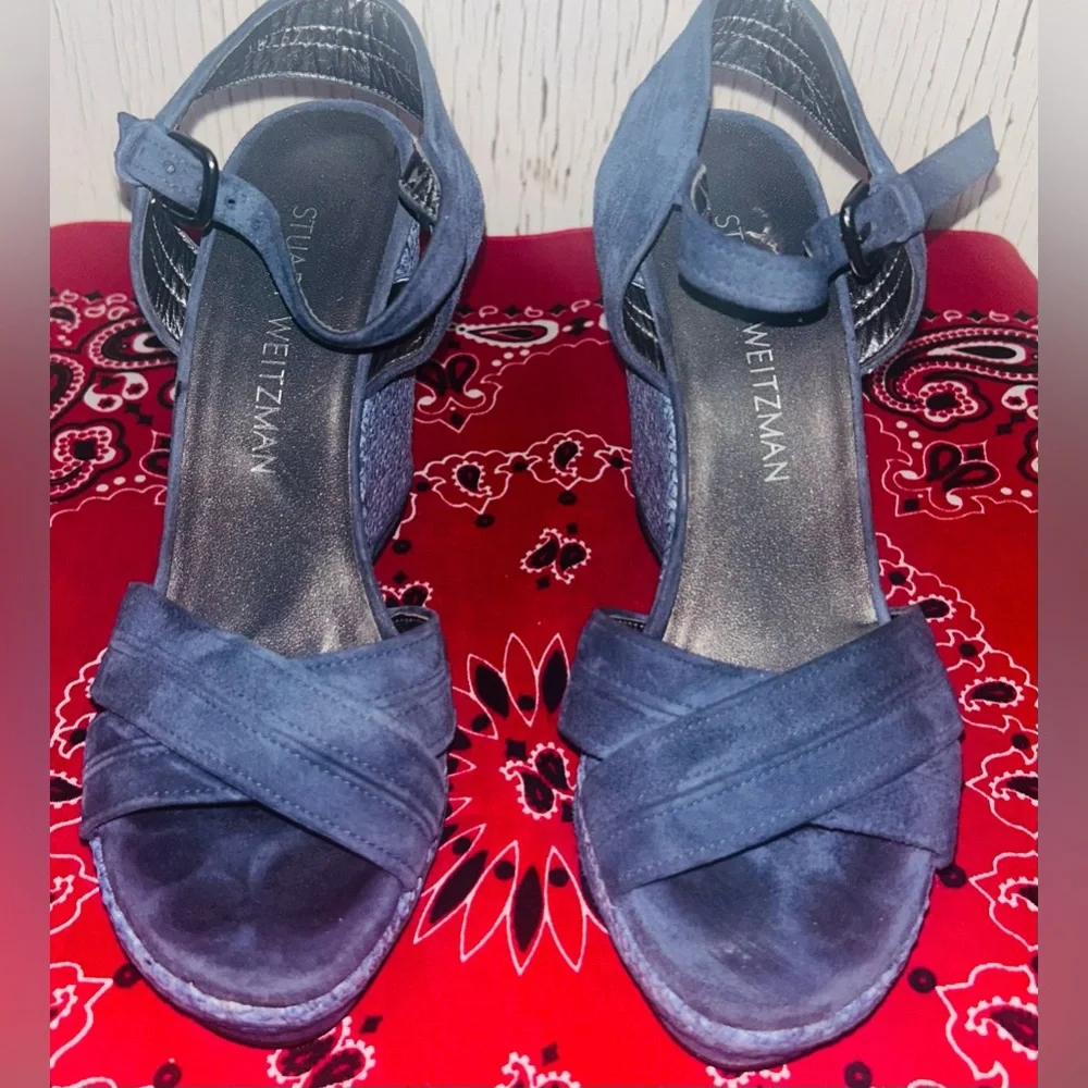 💙💙STUART WEITZMAN ELEVATE BLUE SUEDE WEDGE SANDALS💙